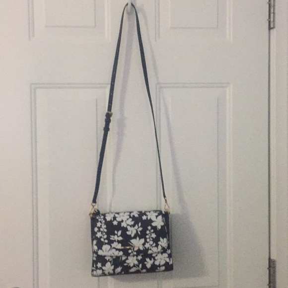 ❤️Michael Kors crossby NEW❤️ Final Price - Picture 4 of 9